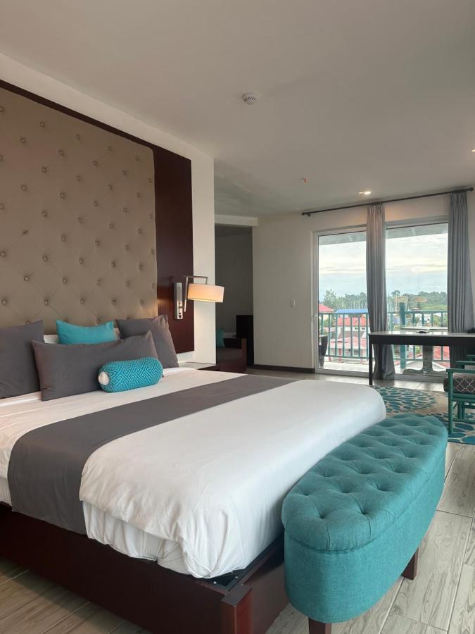 Ocean Sky Bocas Hotel 博卡斯德尔托罗 外观 照片