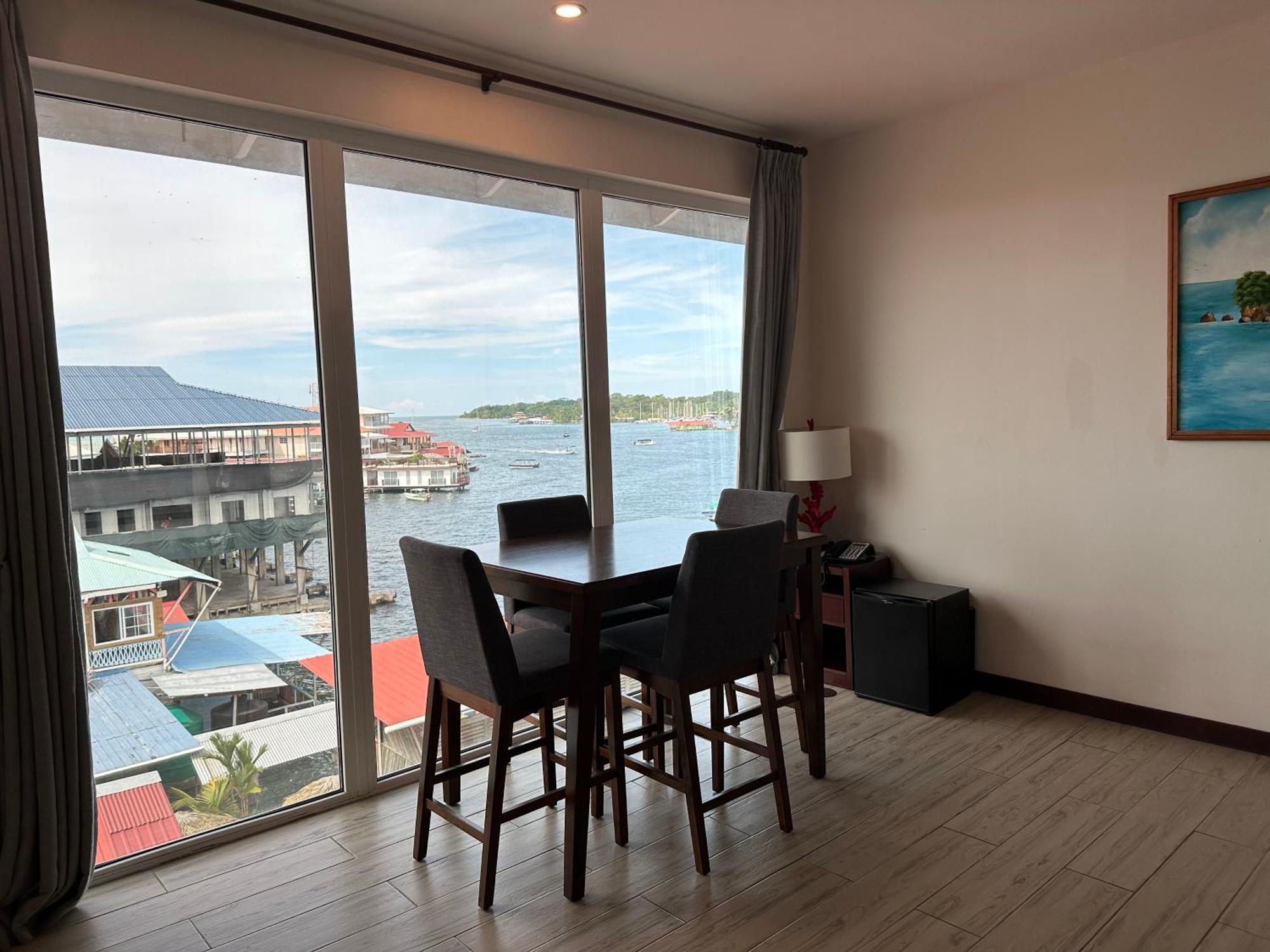 Ocean Sky Bocas Hotel 博卡斯德尔托罗 外观 照片